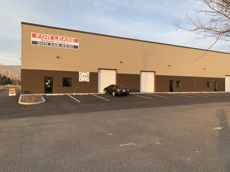 More Photos Of 101 Butterfield Rd, Yakima Warehouse For Lease