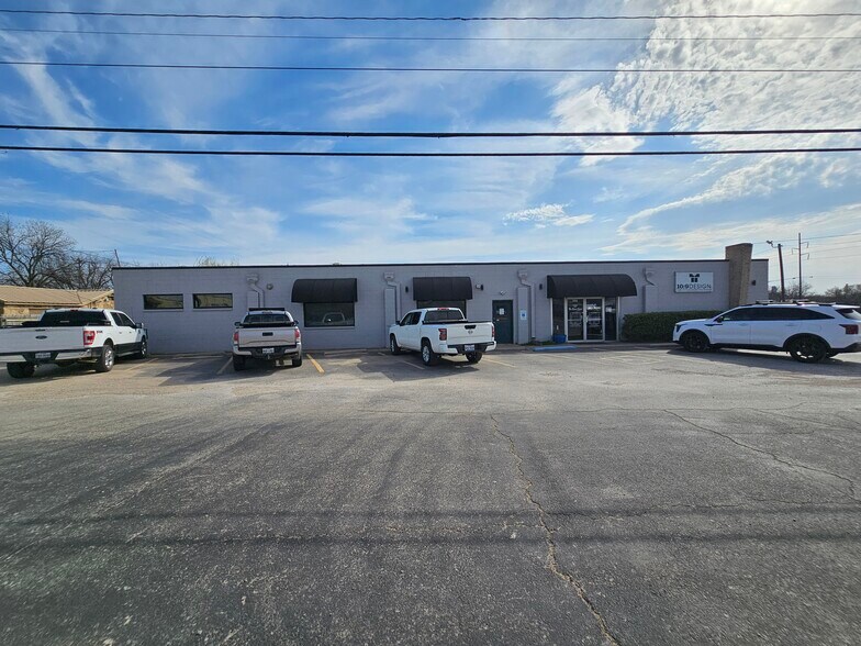 Primary Photo Of 301 East South 11th St, Abilene General Retail For Sale