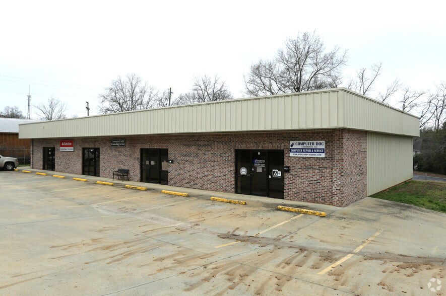 Primary Photo Of 309 Mooty Bridge Rd, Lagrange General Retail For Sale