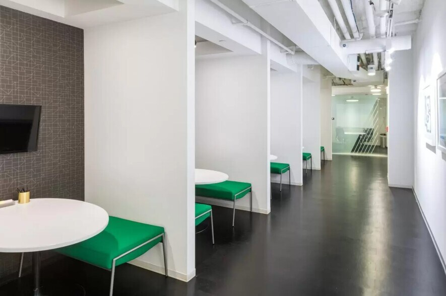 More Photos Of 3100 Clarendon Blvd, Arlington Coworking Space