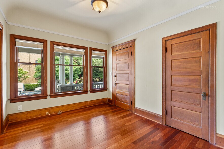 More Photos Of 2222 NW Irving St, Portland Apartments For Sale