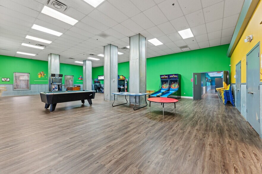 More Photos Of 7550 Shady Grove Rd, North Richland Hills Daycare Center For Sale