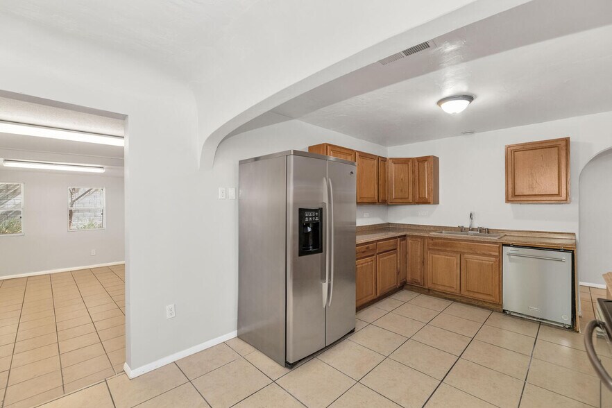 More Photos Of 316 E Vogel Ave, Phoenix Apartments For Sale