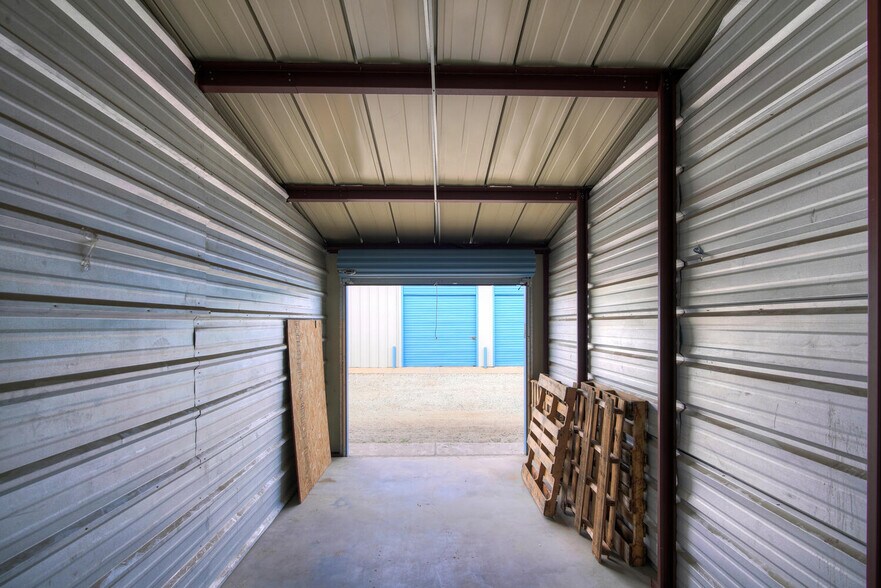 More Photos Of 715 Chestnut St, Leadville Self Storage For Sale
