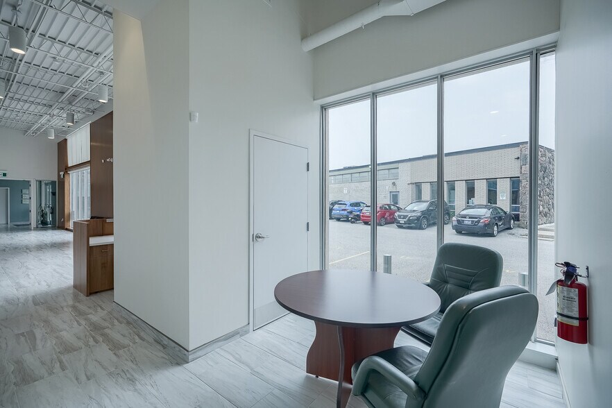 More Photos Of 60-74 Gervais Dr, Toronto Warehouse For Lease