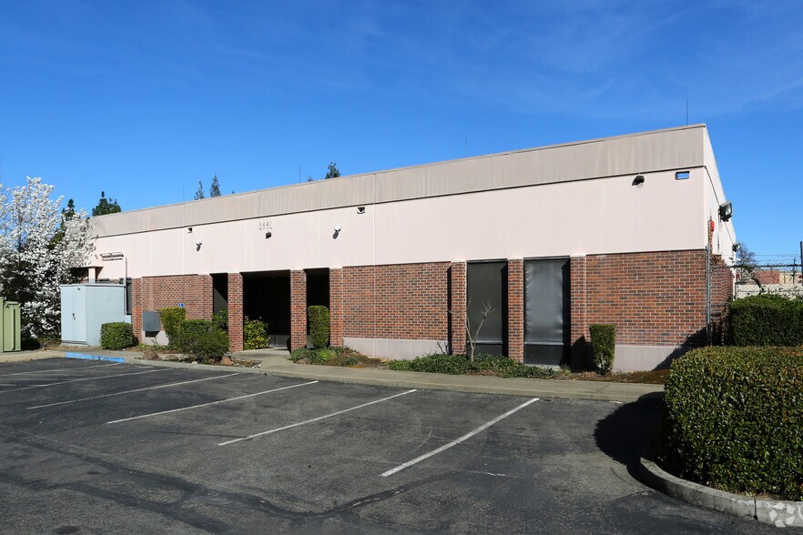 Primary Photo Of 2991 Gold Canal Dr, Rancho Cordova Light Manufacturing For Sale
