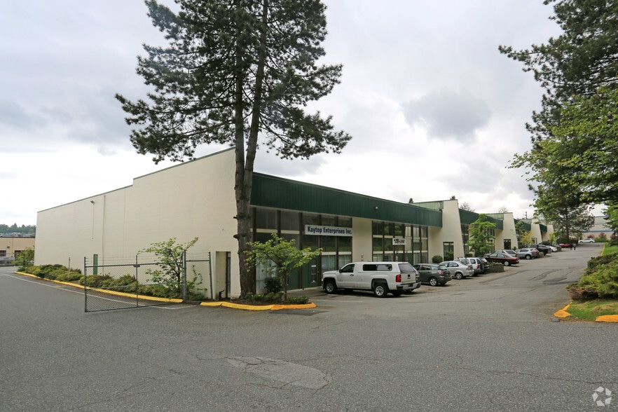 More Photos Of 7618-7648 Winston St, Burnaby Warehouse For Lease