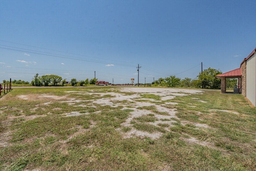 More Photos Of 4444 FM 933, Whitney Flex For Sale