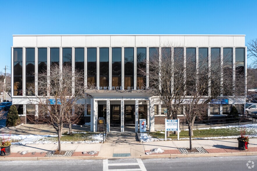 More Photos Of 1940 Commerce St, Yorktown Heights Office For Lease