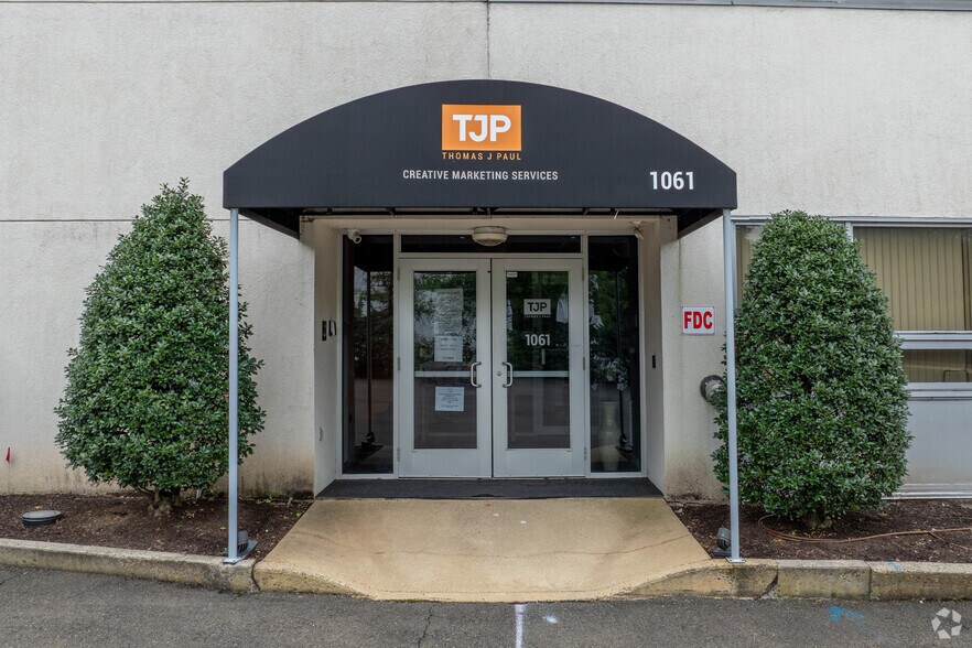 More Photos Of 1061 Rydal Rd, Jenkintown Office For Sale