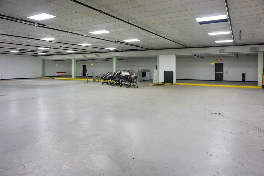 More Photos Of 1100 E State Route 72, Rolla General Retail For Sale