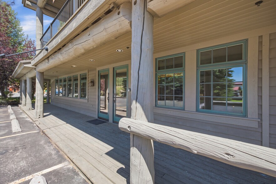 More Photos Of 1260 N West St, Wilson Office For Lease