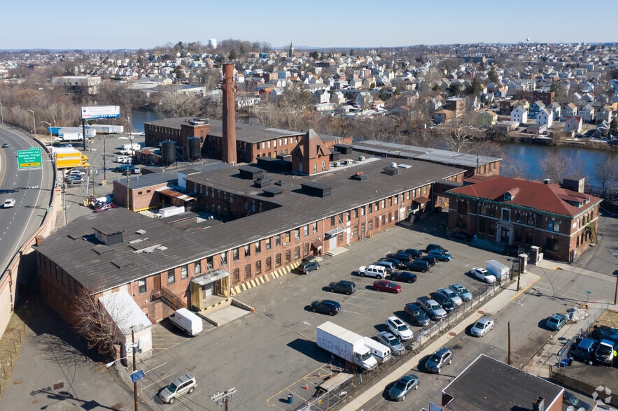 More Photos Of 245 4th St, Passaic Manufacturing For Lease