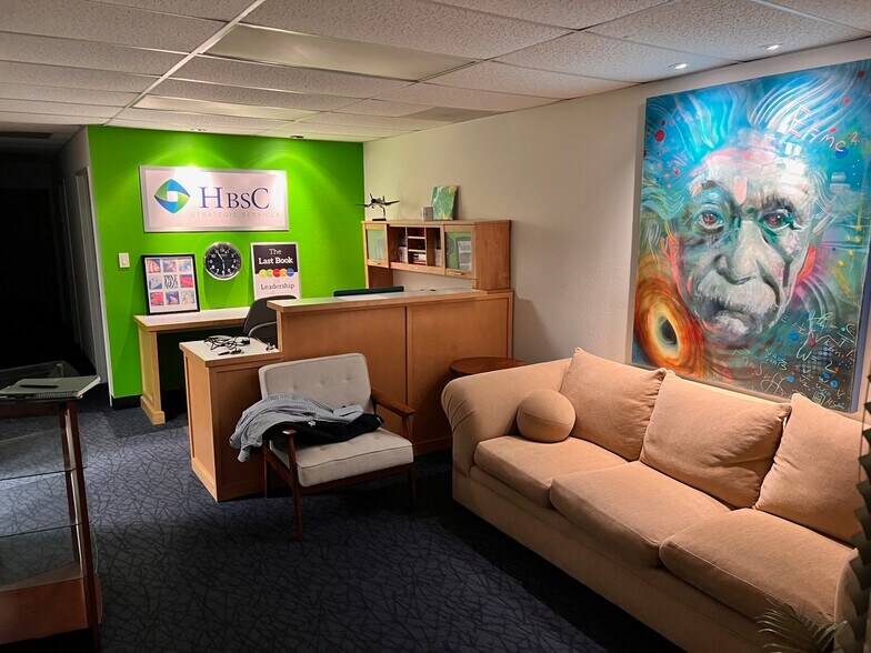 More Photos Of 100 N Hill Dr, Brisbane Light Manufacturing For Lease