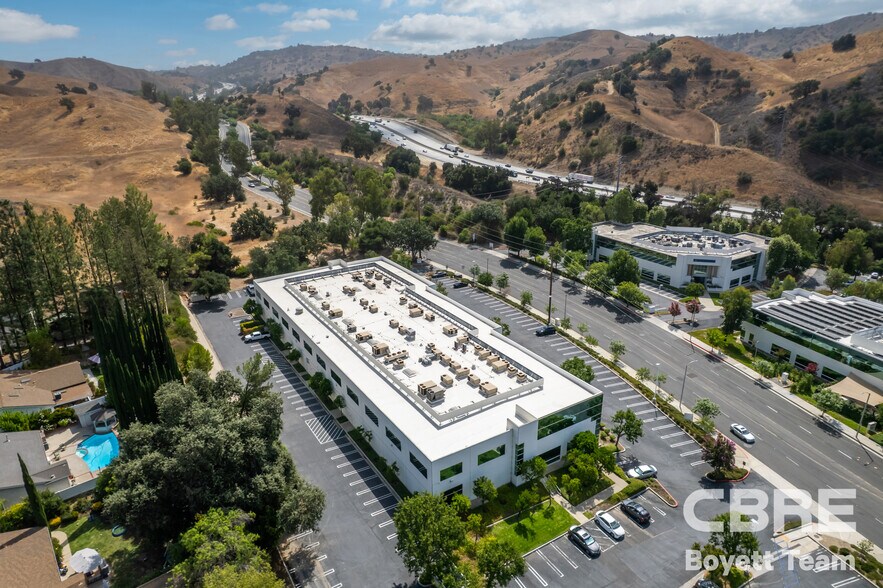 More Photos Of 26025 Mureau Rd, Calabasas Office For Sale