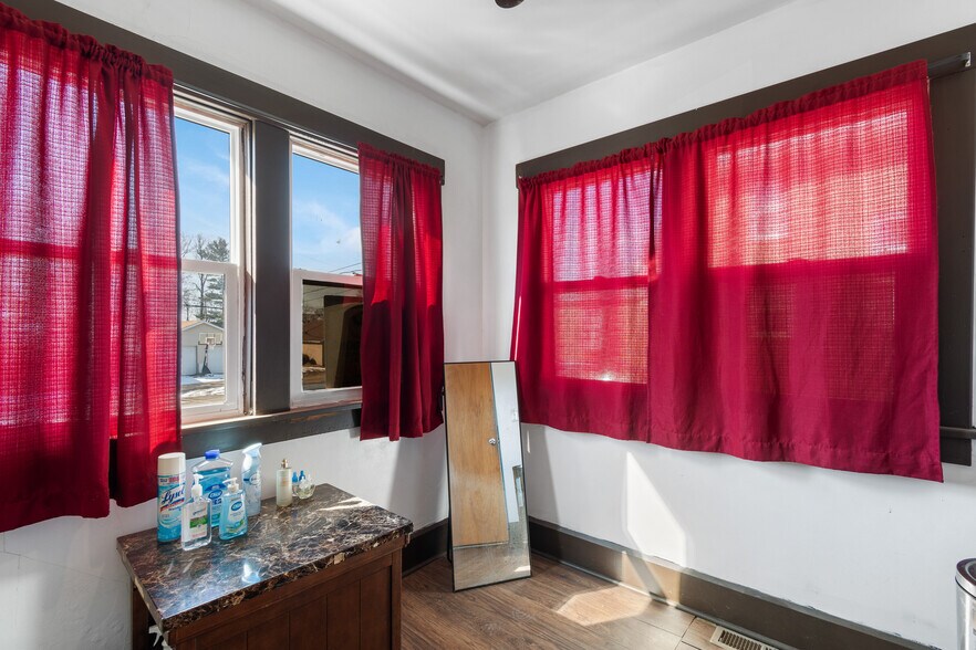 More Photos Of 2307 Cleveland Ave NW, Canton Office Residential For Sale