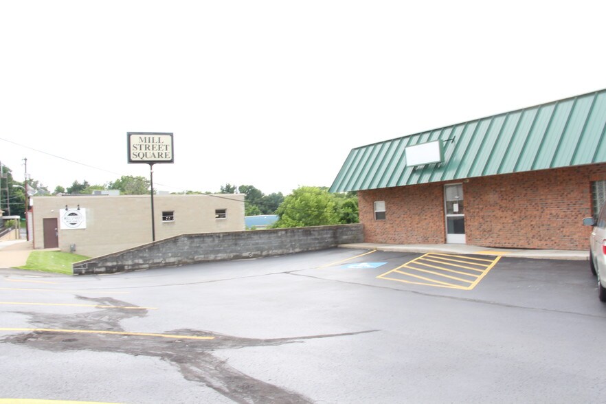 105111 W Fayette St, Uniontown, PA 15401 For Lease