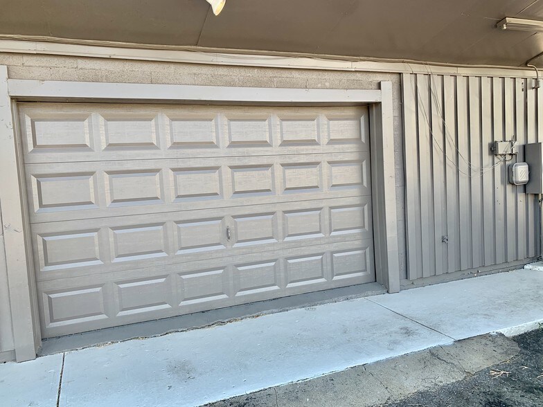 More Photos Of 3635 Lamar Ave, Memphis Freestanding For Sale
