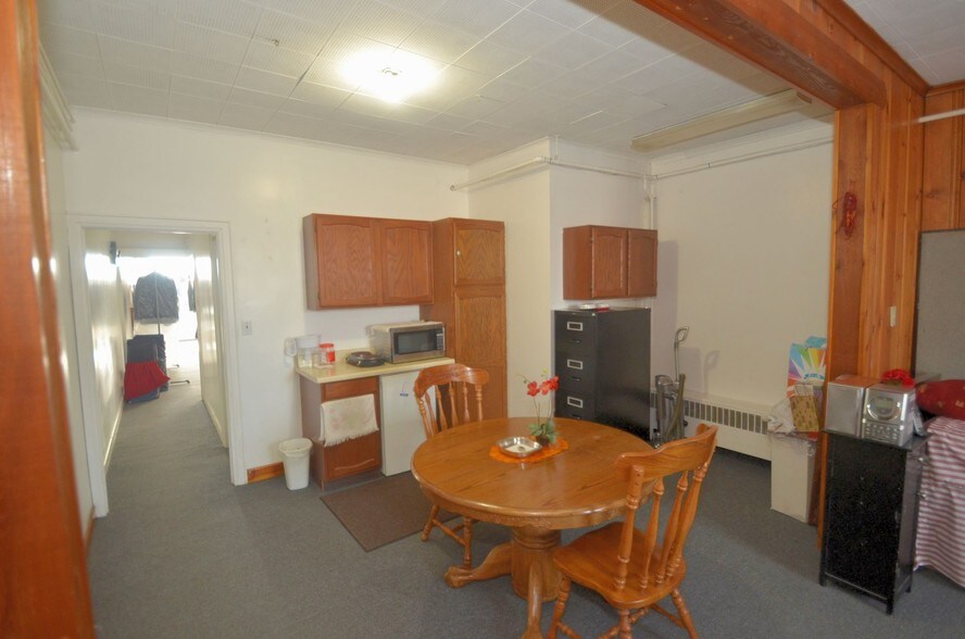 More Photos Of 121 E Walled Lake Dr, Walled Lake Storefront Retail Office For Sale