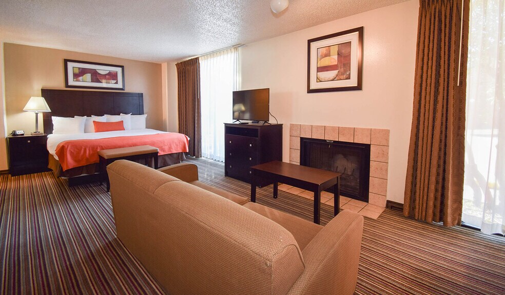 More Photos Of 250 Municipal Dr, Richardson Hotel For Sale