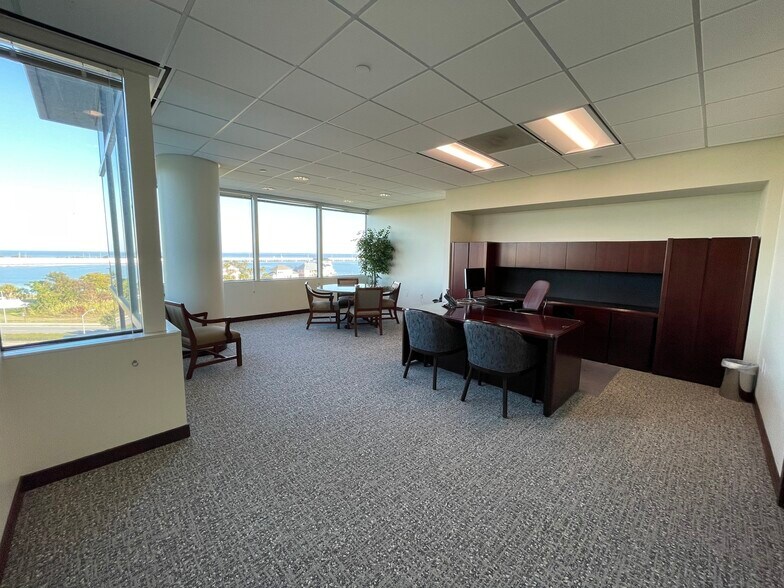 More Photos Of 1 Energy Pl, Pensacola Office For Lease