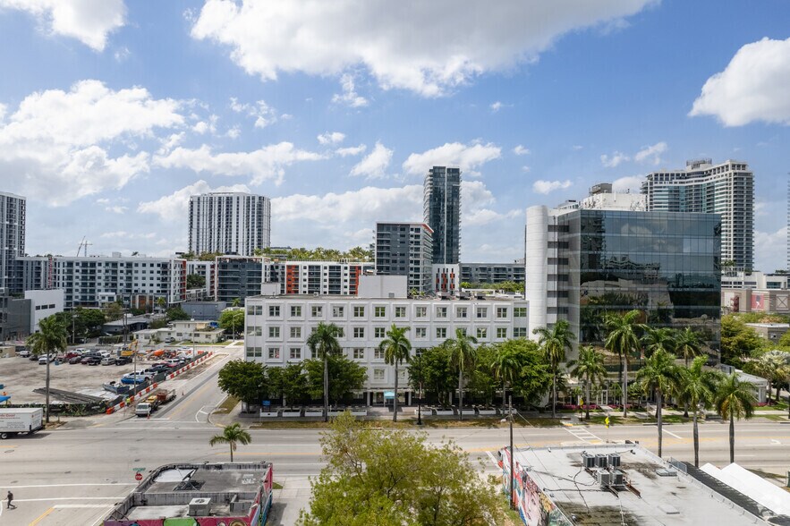 More Photos Of 3000 Biscayne Blvd, Miami Medical For Lease