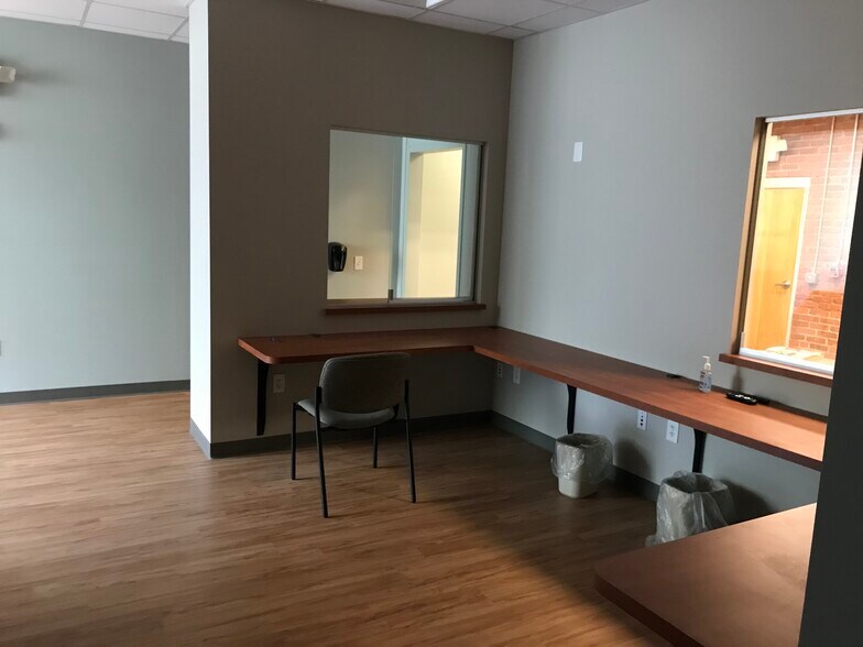 More Photos Of 594 Great Rd, North Smithfield Medical For Lease