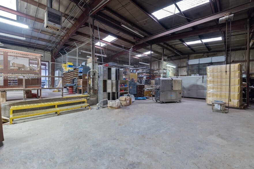 More Photos Of 1809 N Bell St, San Angelo Industrial For Sale