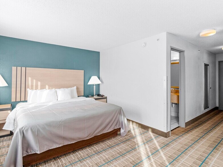 More Photos Of 15150 Brighton Rd, Brighton Hotel For Sale