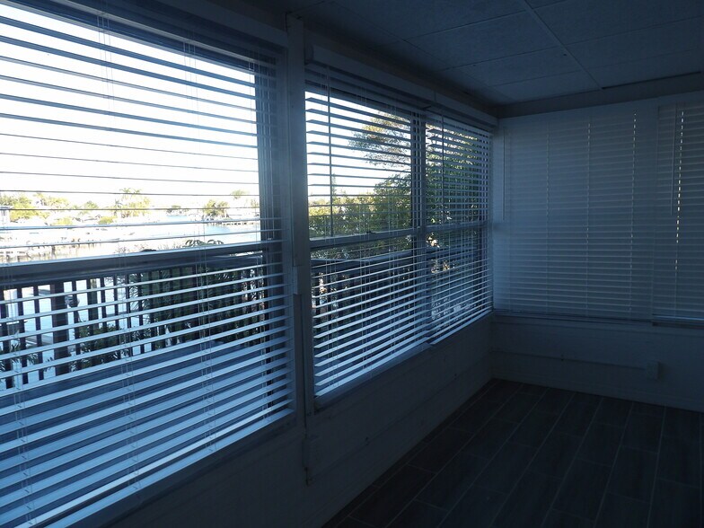 More Photos Of 14975 1st St E, Madeira Beach Apartments For Sale