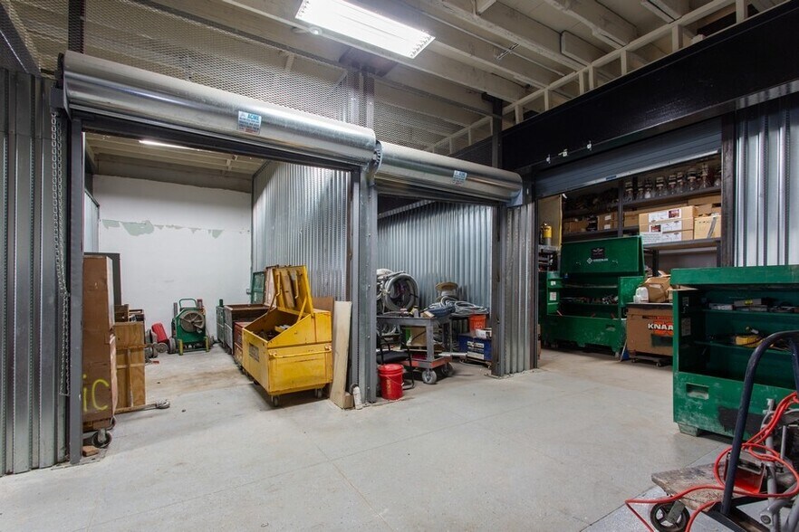 More Photos Of 910 Grand Ave, North Bergen Warehouse For Sale