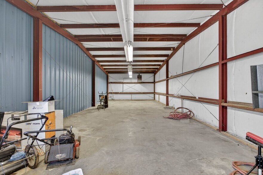 More Photos Of 52 Mid Valley Ln, Verona Warehouse For Sale
