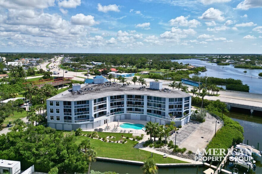 Primary Photo Of 516 S Tamiami Trl, Nokomis Apartments For Sale