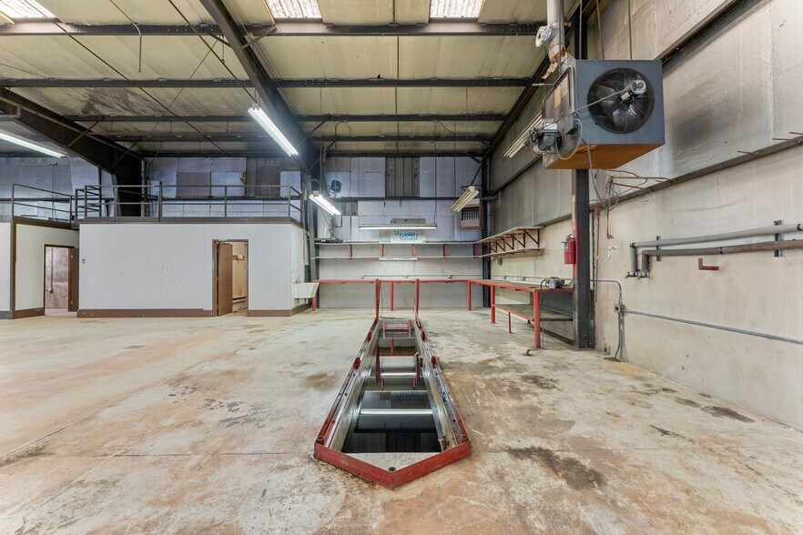 More Photos Of 1342 W Industrial Rd, Cedar City Warehouse For Lease