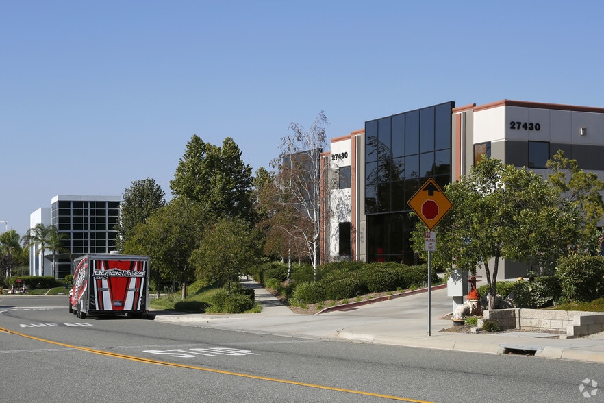 More Photos Of 27430 Bostik Ct, Temecula Warehouse For Lease