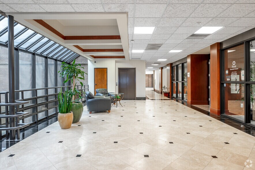 More Photos Of 350 Westpark Way, Euless Medical For Lease