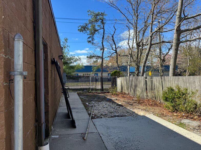 More Photos Of 440 William Floyd Pky, Shirley Restaurant For Sale