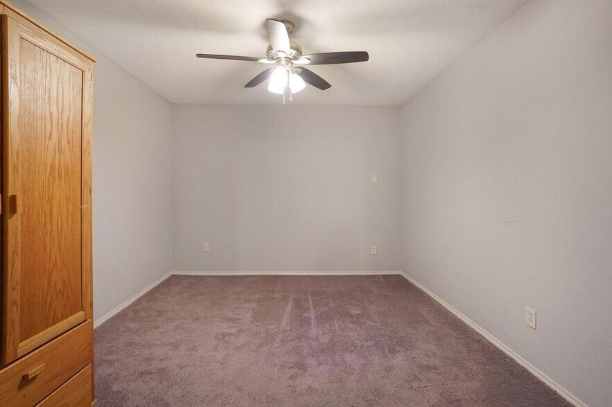 More Photos Of 22855 E Martin Dr, Porter Land For Sale