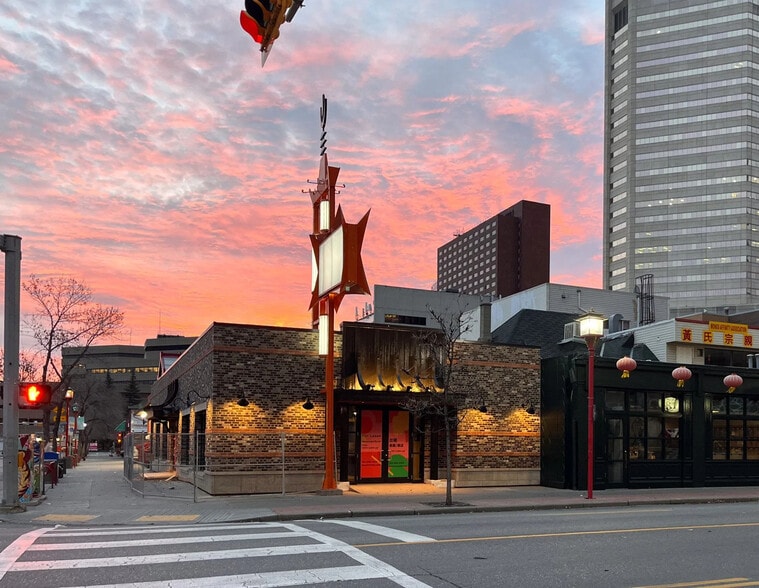 More Photos Of 302 Centre St S, Calgary Freestanding For Lease