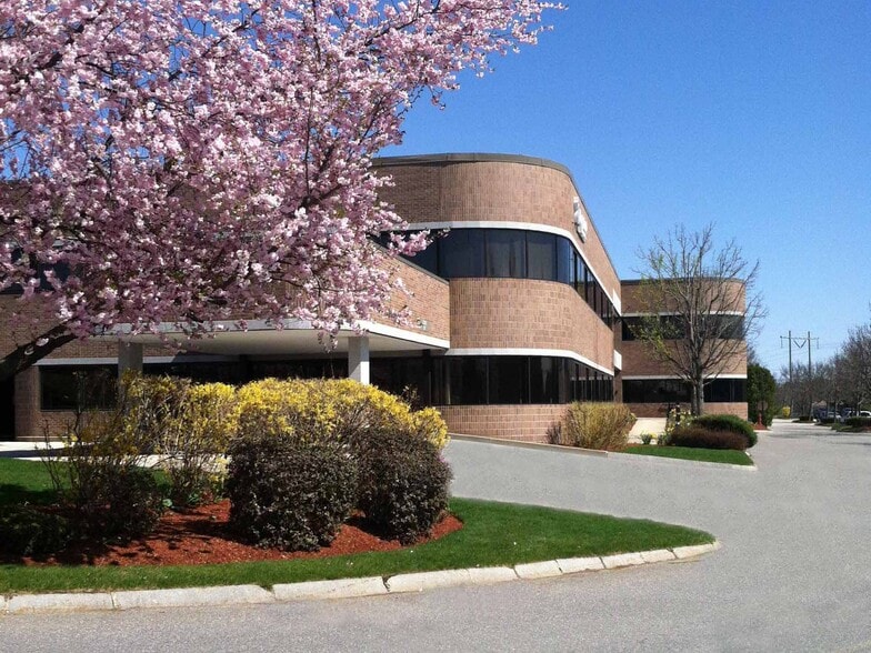 More Photos Of 10 Corporate Dr, Bedford Office For Lease