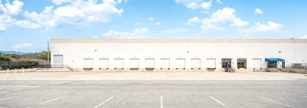 More Photos Of 5455 E La Palma Ave, Anaheim Manufacturing For Lease