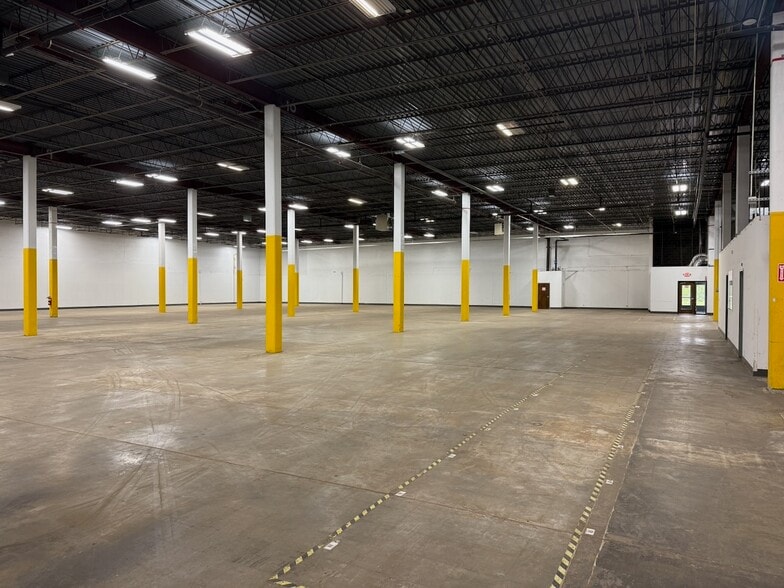 More Photos Of 560 Anglum Rd, Hazelwood Warehouse For Lease