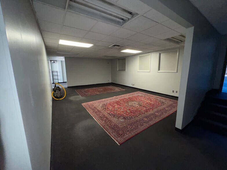 More Photos Of 3330 29th St, Long Beach Distribution For Lease