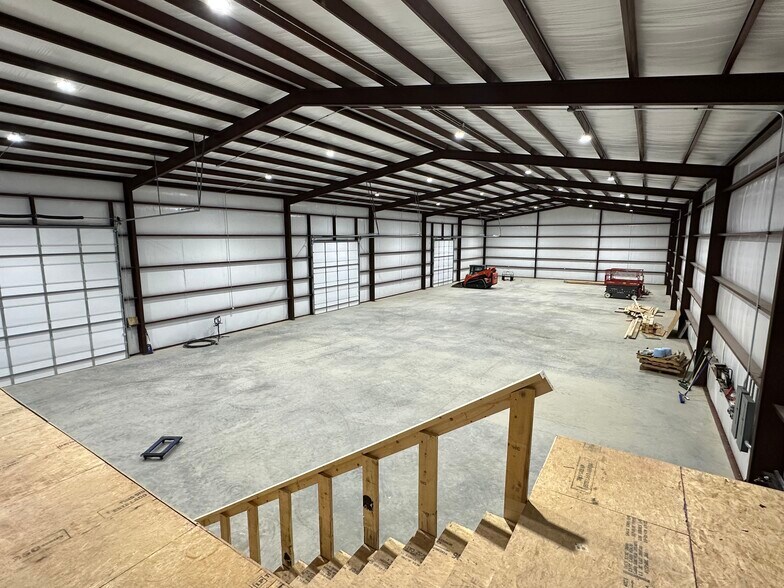 More Photos Of 8029 FM 1417, Denison Truck Terminal For Sale