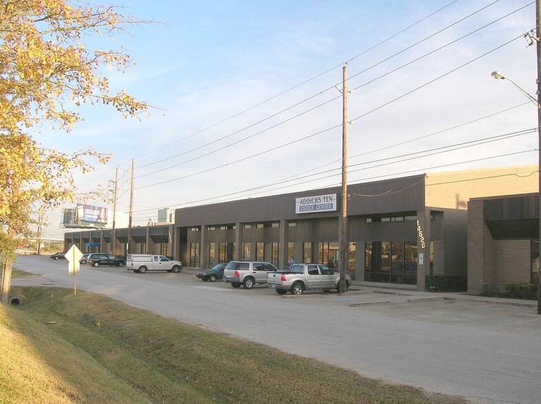 Primary Photo Of 14520-14530 Old Katy Rd, Houston Office For Lease