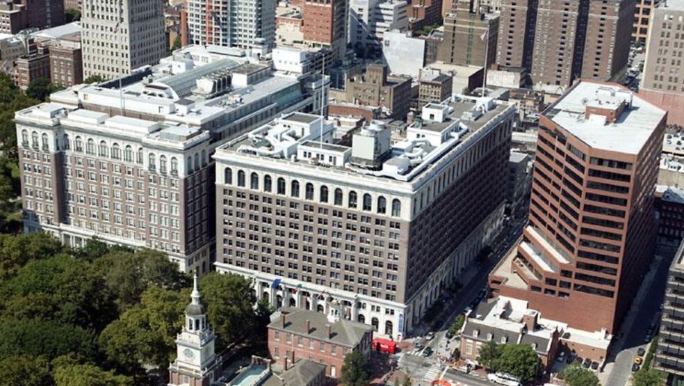 More Photos Of 150 S Independence Mall W, Philadelphia Apartments For Lease