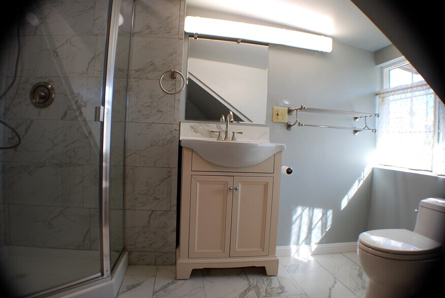 More Photos Of 1425-1427 M.L. King Jr. Way, Berkeley Apartments For Sale