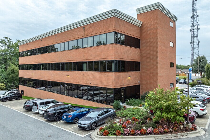 More Photos Of 166 Defense Hwy, Annapolis Medical For Sale