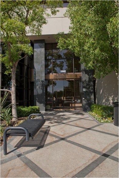 More Photos Of 4540 California Ave, Bakersfield Loft Creative Space For Lease