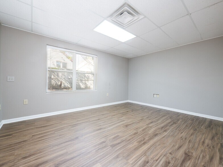 More Photos Of 951 Worthington Woods Loop Rd, Columbus Medical For Lease